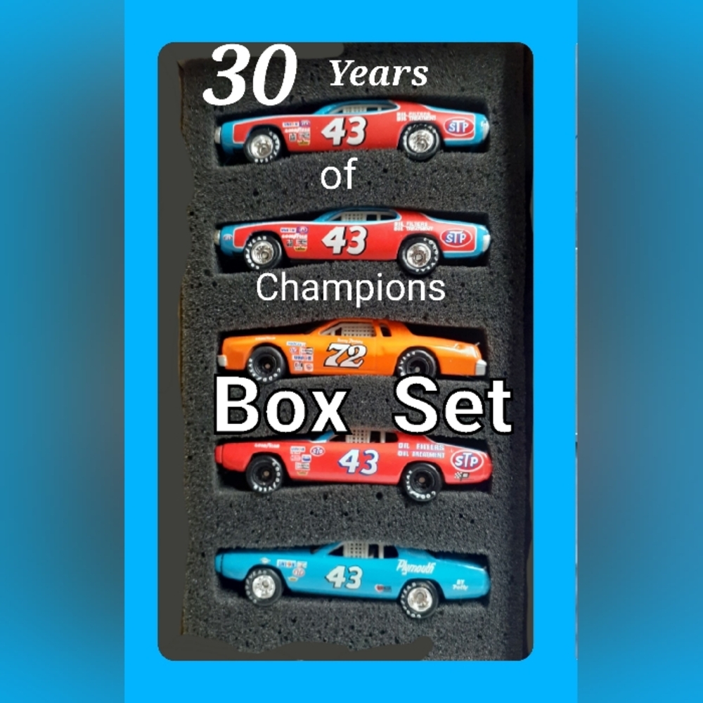 RARE 30 Years of Racing Champions #43 Petty Action Racing 30 Years Champions Set